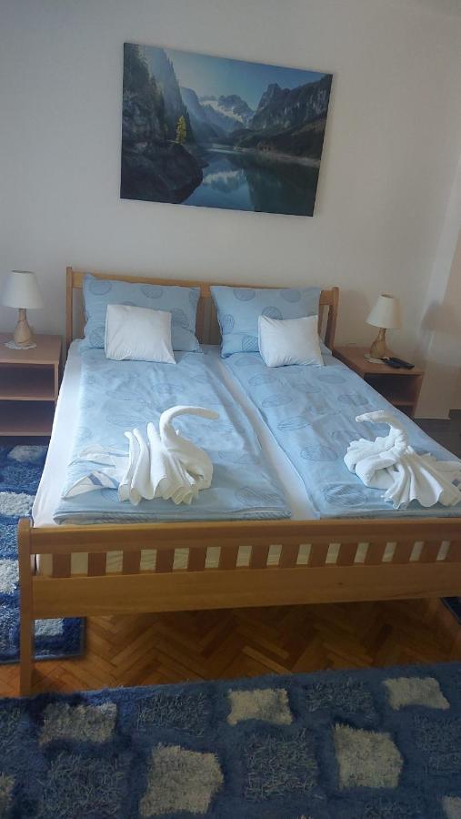Apartments Zegarac House Korenica Luaran gambar