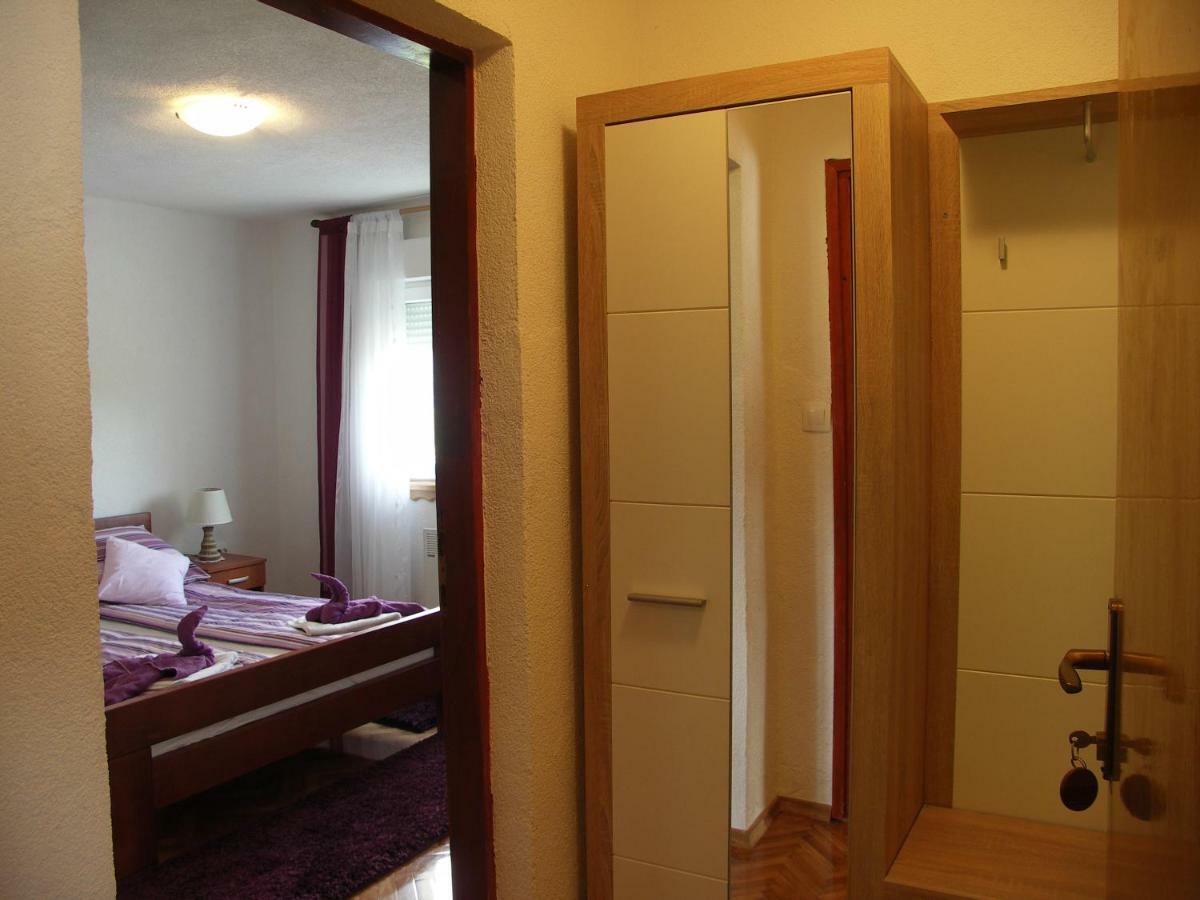 Apartments Zegarac House Korenica Luaran gambar