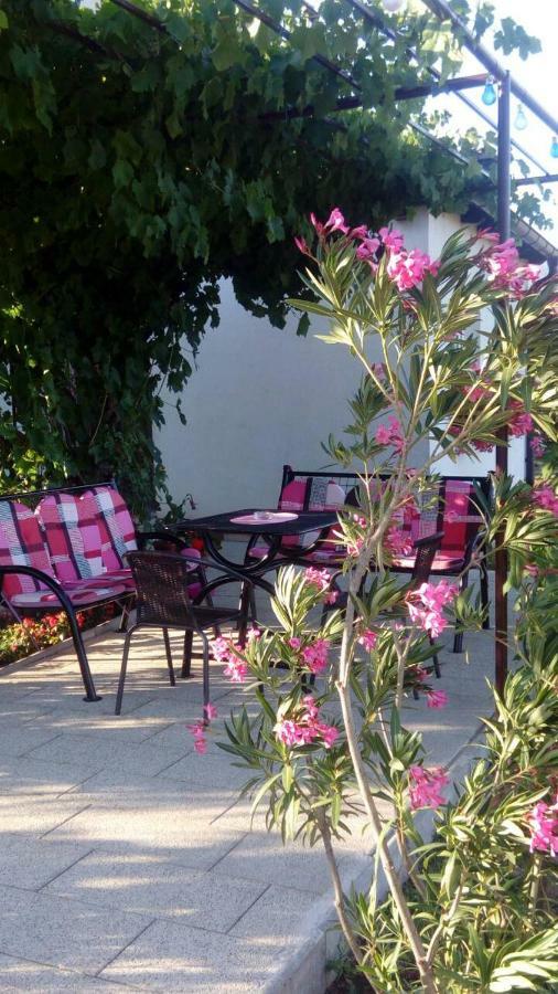 Apartments Zegarac House Korenica Luaran gambar